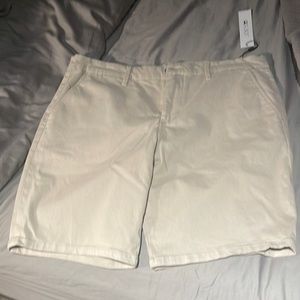 Brand new Joes Jeans stretch khaki shorts (kinetic).